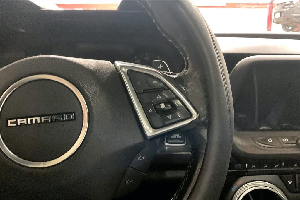 Used 2017 Chevrolet Camaro SS image 17