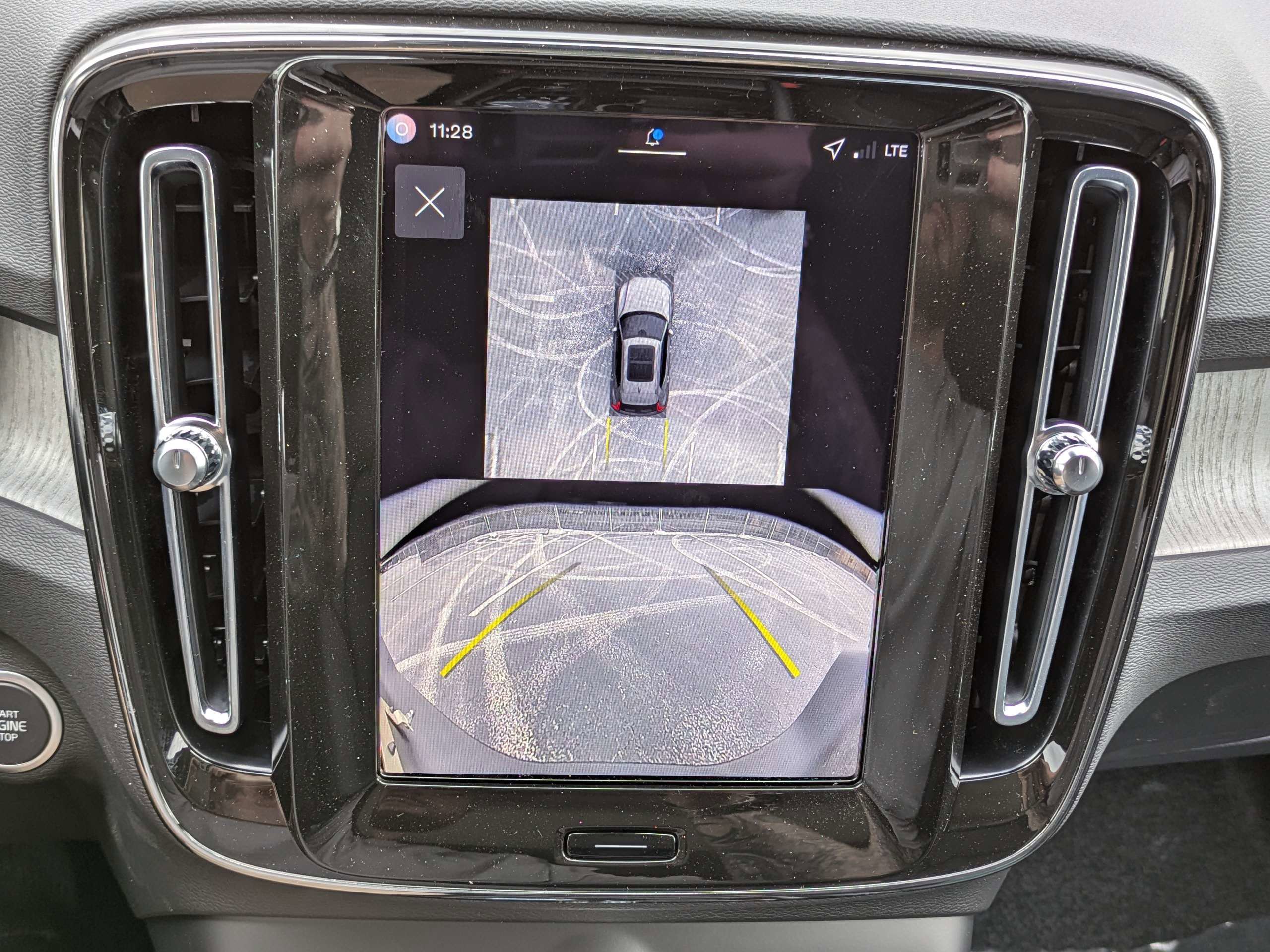 New 2026 Volvo XC40 B5 Ultra w/ Protection Package Premier image 23