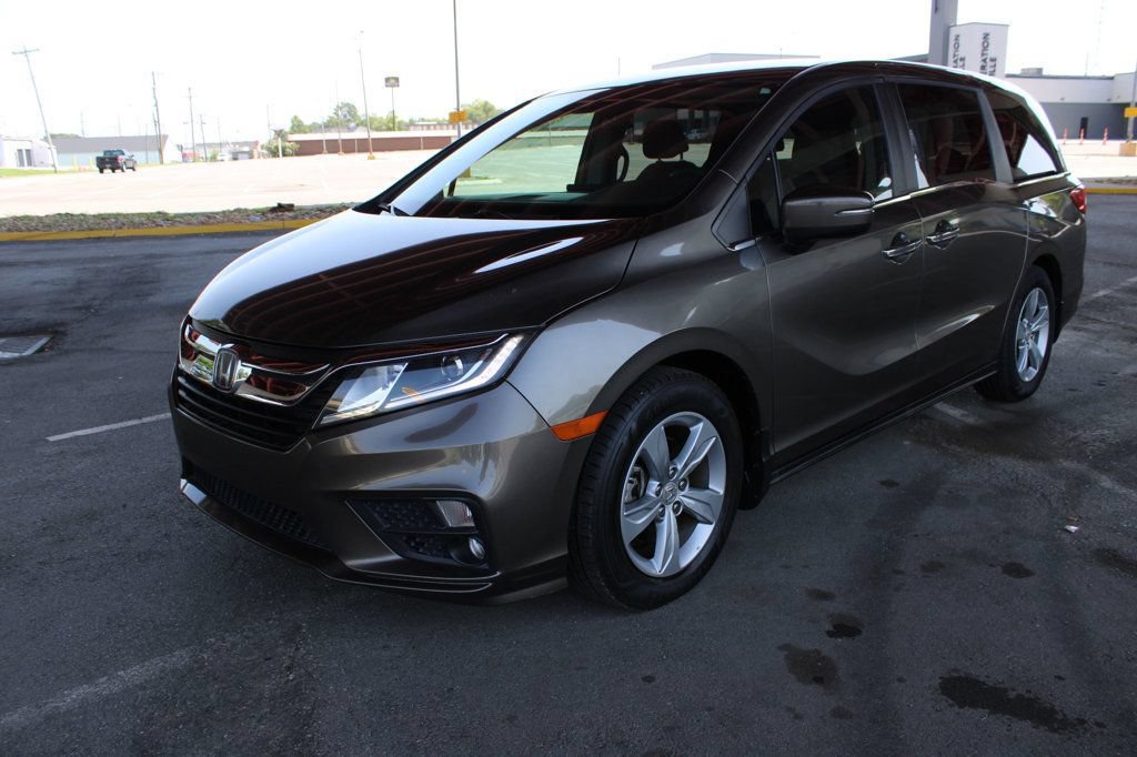 Used 2018 Honda Odyssey EX image 2