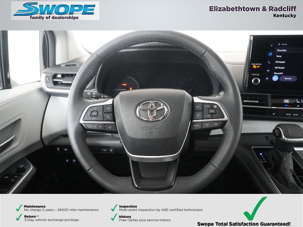 Used 2025 Toyota Sienna XLE image 16