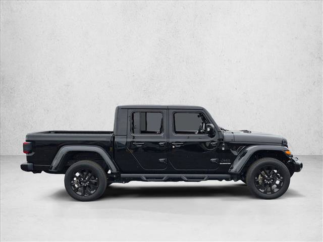 Used 2022 Jeep Gladiator Overland AWD/4WD image 4