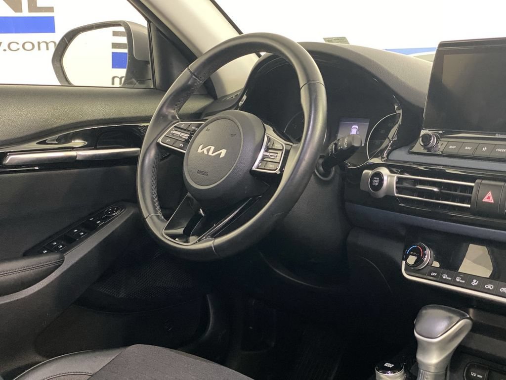 Used 2022 Kia Seltos S FWD image 10