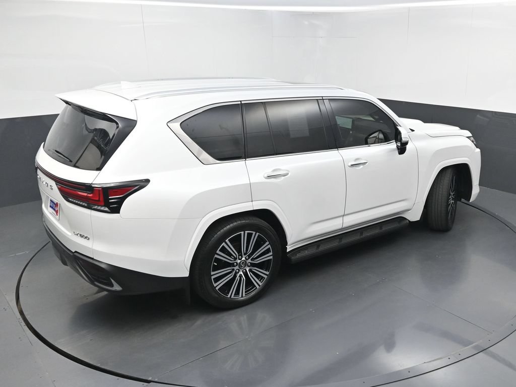 Used 2023 Lexus LX 600 4WD w/ Luxury Package image 38