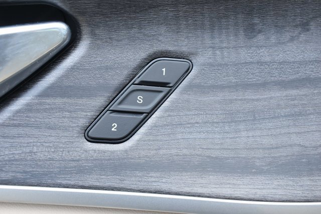 Used 2025 Jeep Grand Cherokee L Limited image 16