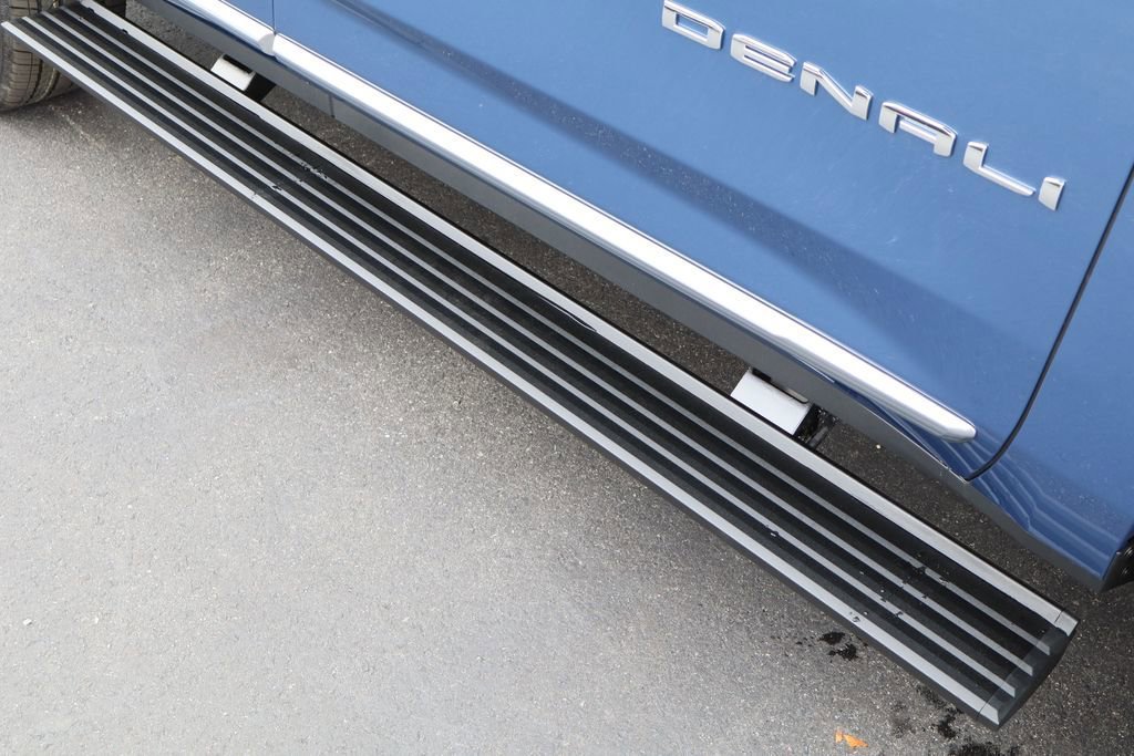 New 2026 GMC Yukon Denali w/ Denali Reserve Package image 6