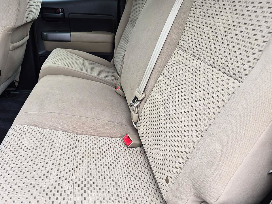 Used 2013 Toyota Tundra 4x4 Double Cab w/ SR5 Pkg image 28