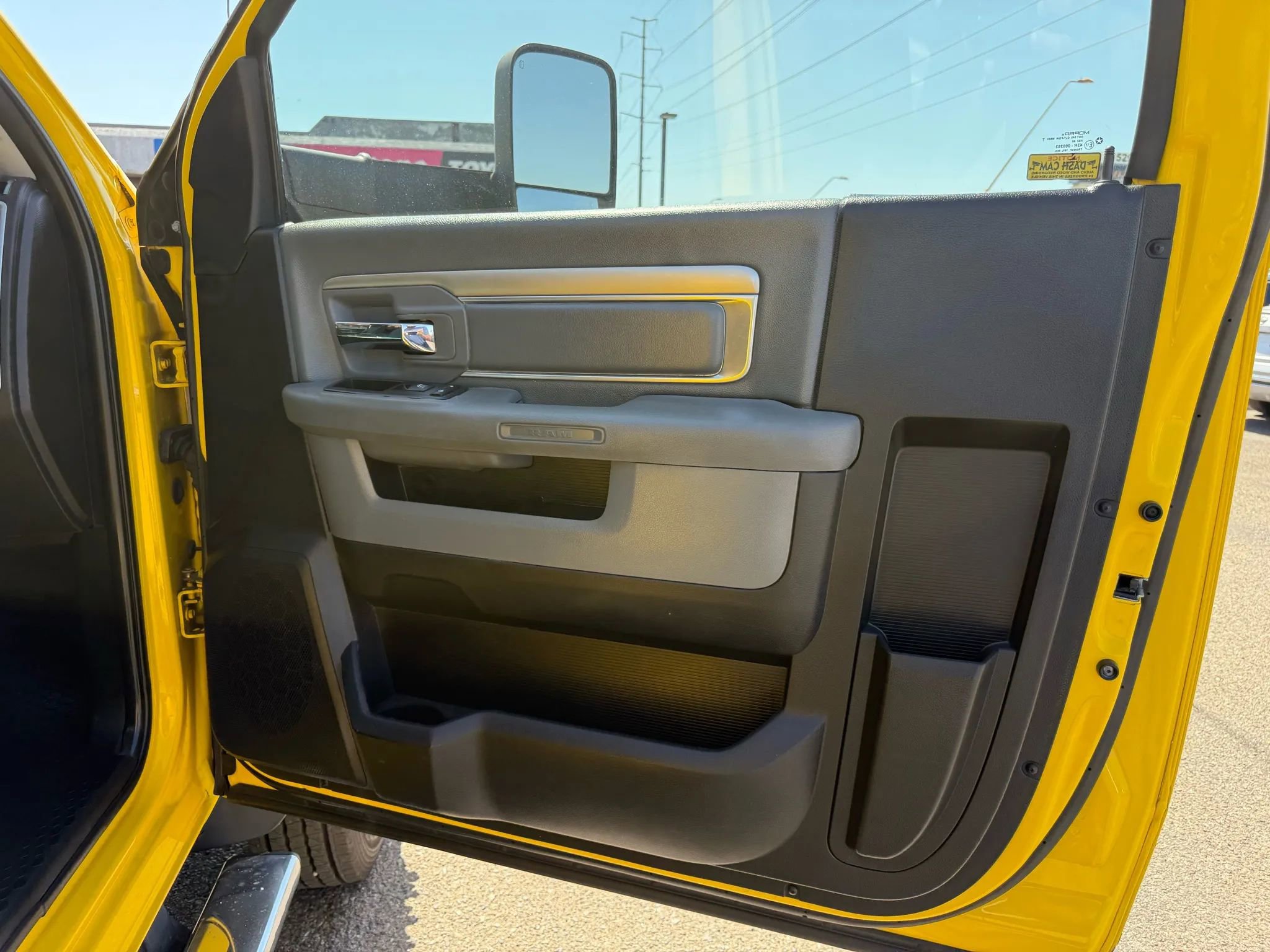 Used 2018 RAM 5500 SLT w/ Quick Order Package 29G SLT image 14