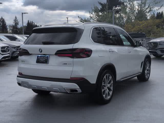 Used 2026 BMW X5 xDrive40i AWD/4WD image 8
