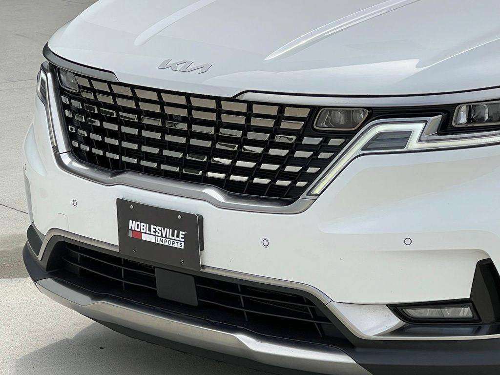 Used 2023 Kia Carnival SX Prestige FWD image 41
