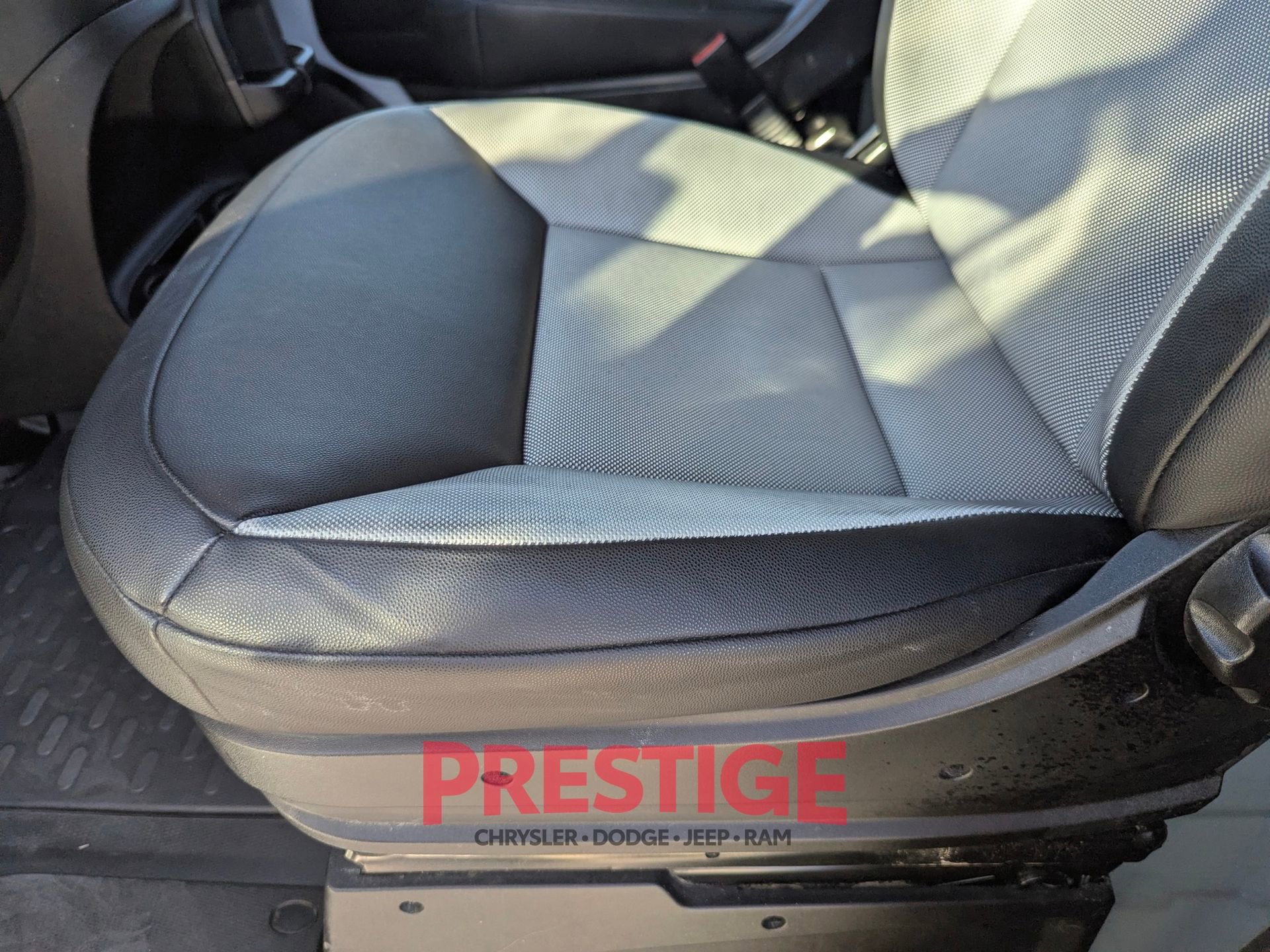 Used 2025 RAM ProMaster 2500 w/ Convenience Group image 29