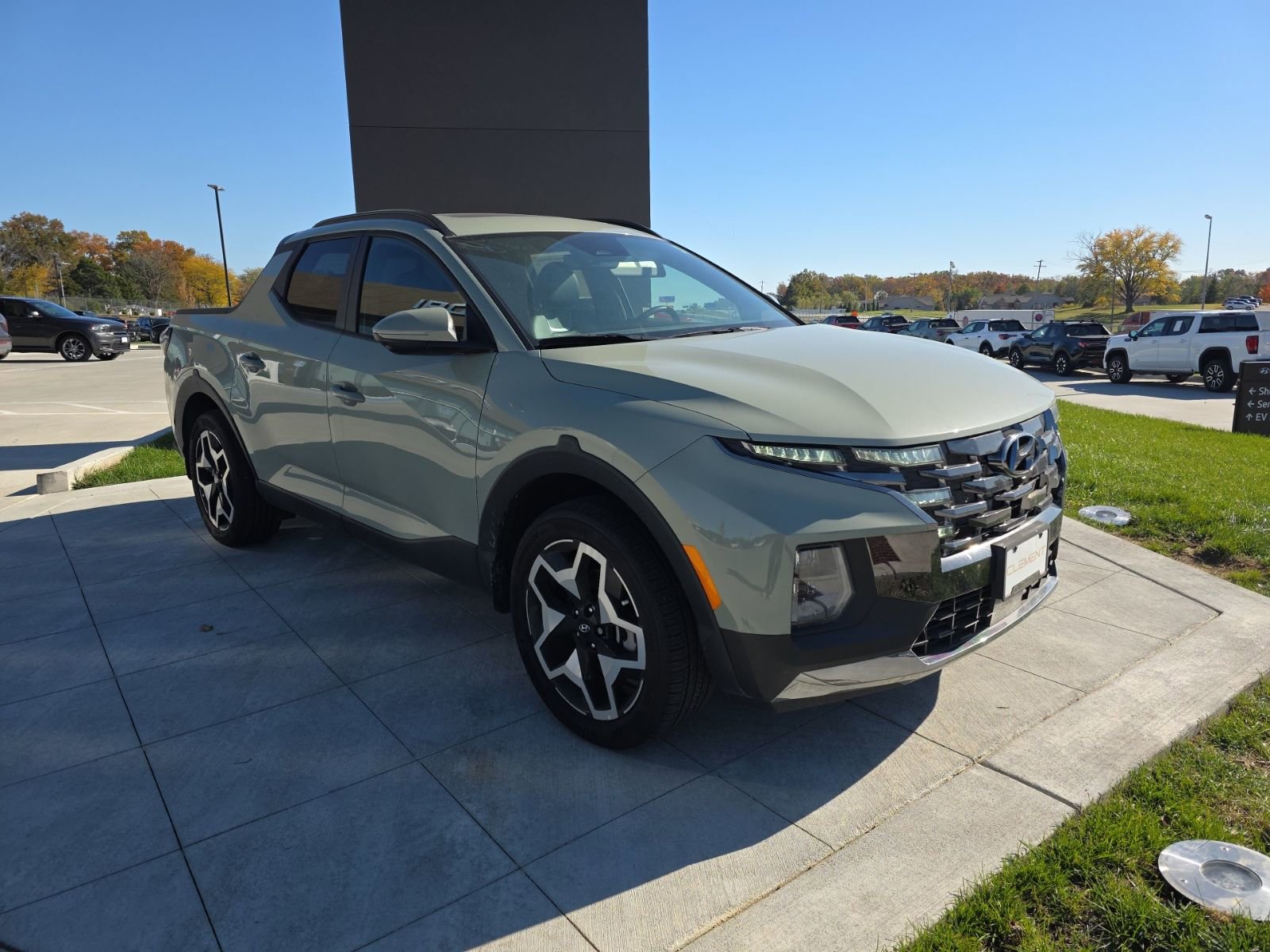 New 2024 Hyundai Santa Cruz Limited image 3