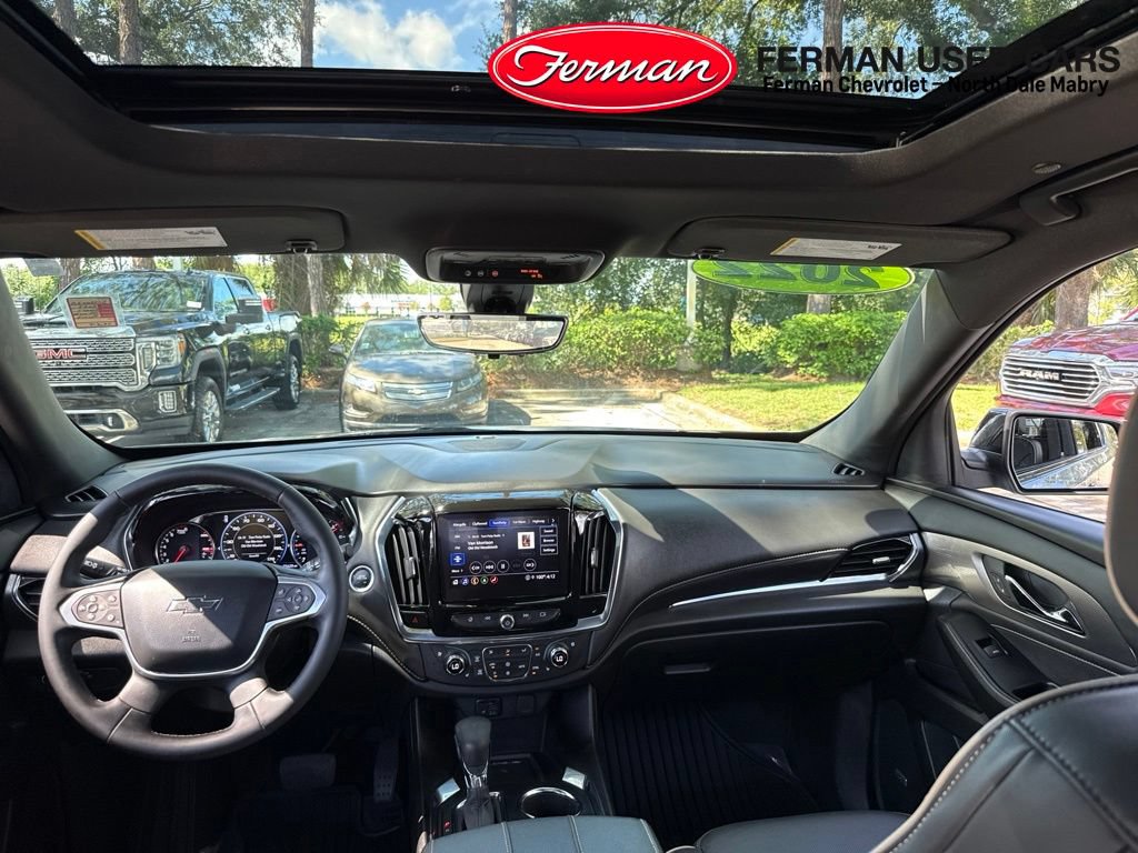 Used 2023 Chevrolet Traverse Premier w/ Redline Edition FWD image 5