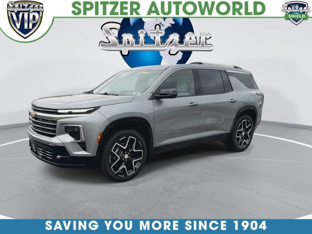 Used 2025 Chevrolet Traverse High Country w/ LPO, Floor Liner Package AWD/4WD image 4