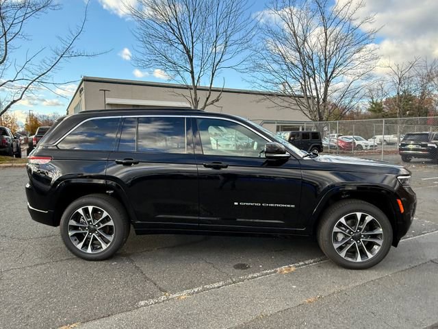 New 2025 Jeep Grand Cherokee Overland image 7