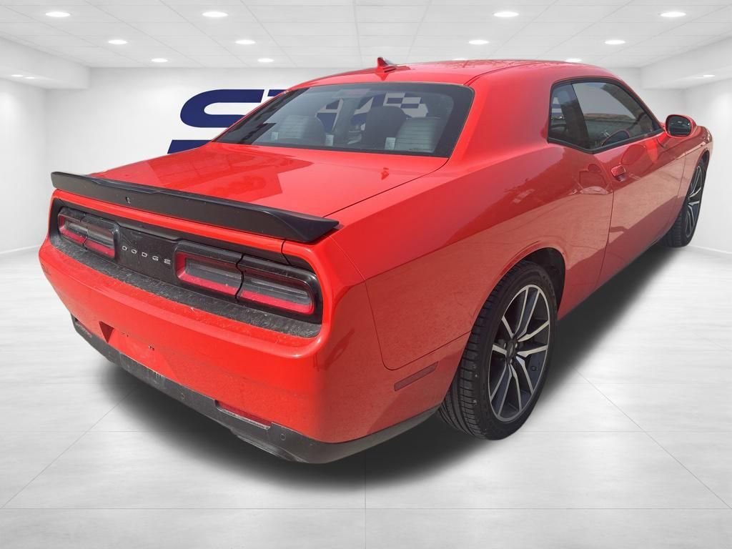 Used 2023 Dodge Challenger GT w/ Plus Package image 8
