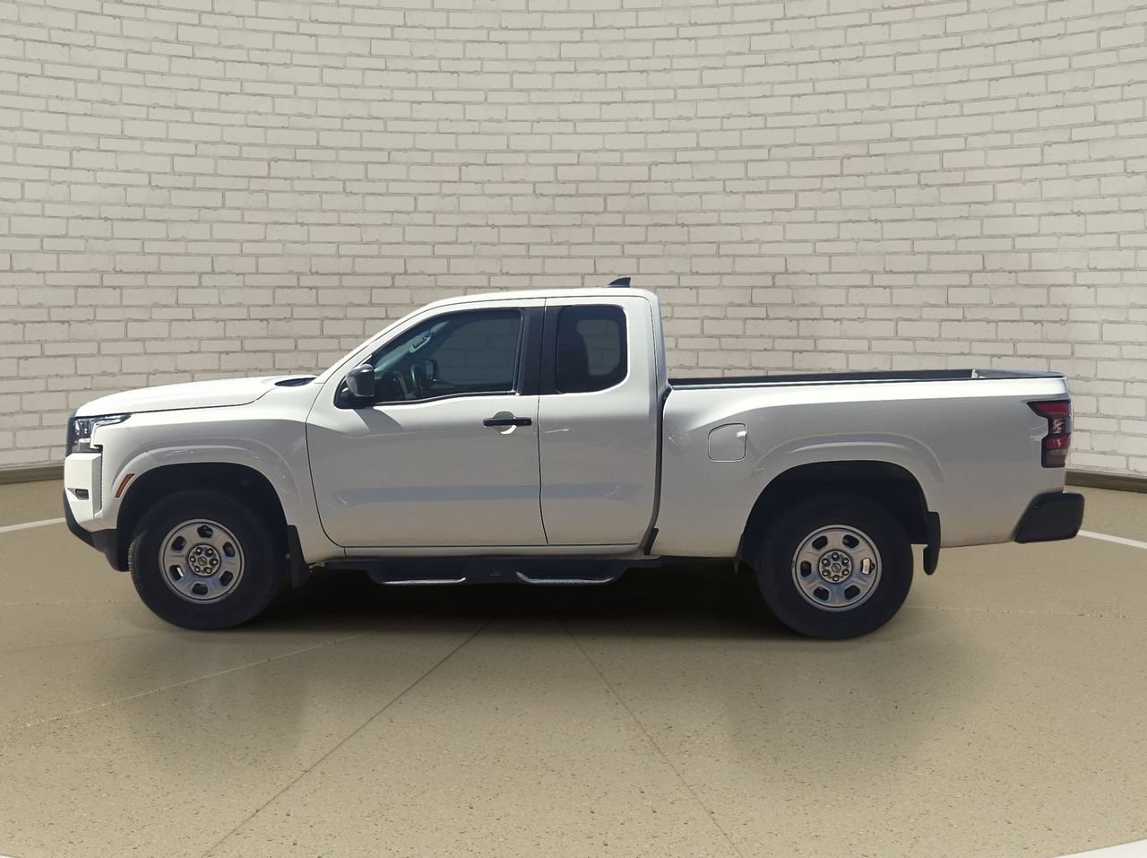 Used 2024 Nissan Frontier S w/ Technology Package AWD/4WD image 8