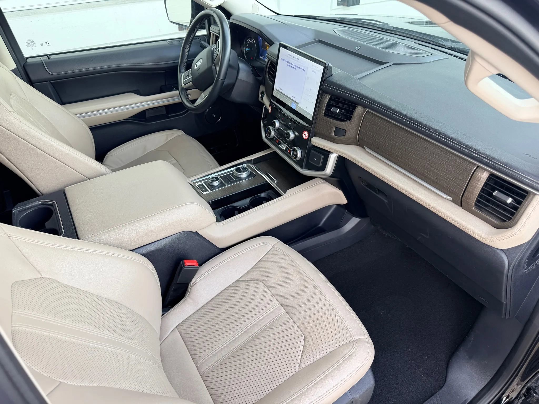 Used 2024 Ford Expedition Max Limited image 17