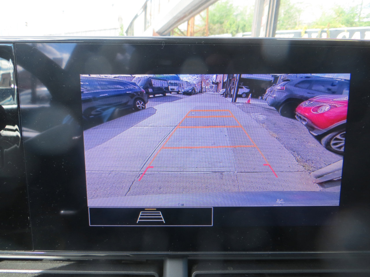 Used 2024 Chevrolet Trax RS w/ Driver Confidence Package image 11