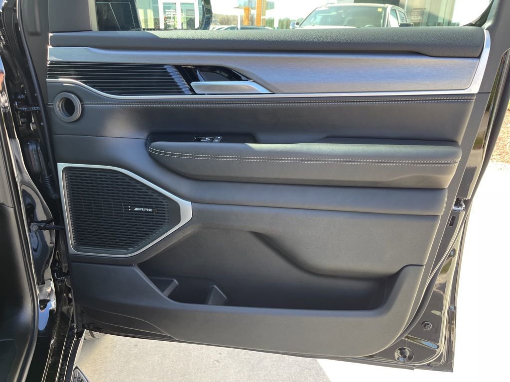 New 2026 Jeep Grand Wagoneer L 4WD image 31