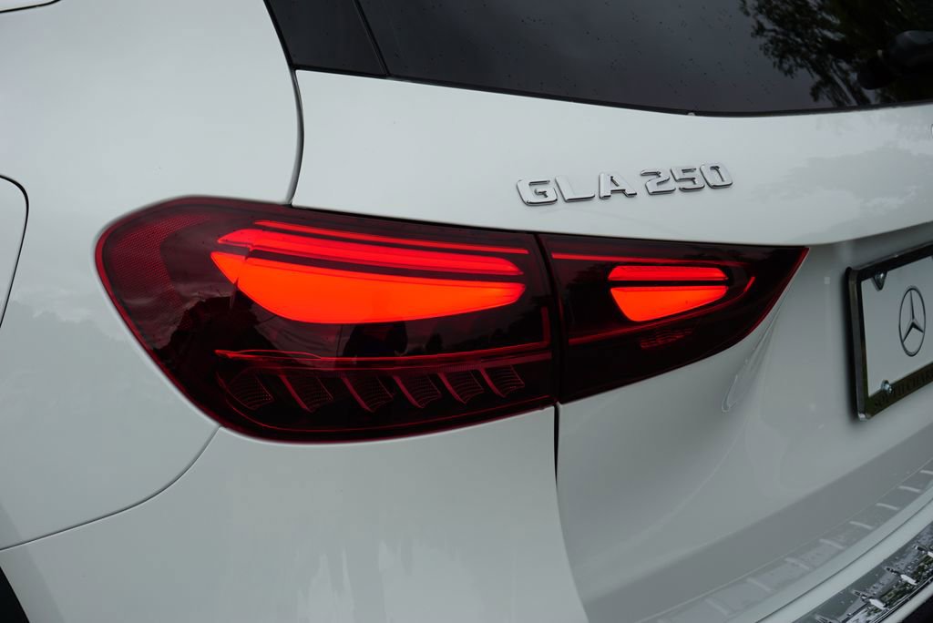 New 2026 Mercedes-Benz GLA 250 image 14