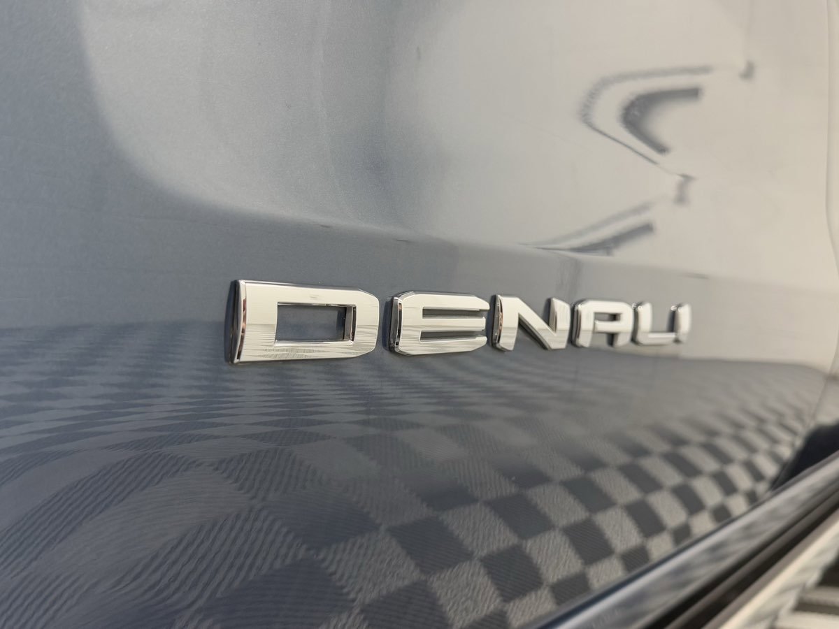 Used 2024 GMC Sierra 1500 Denali Ultimate image 10