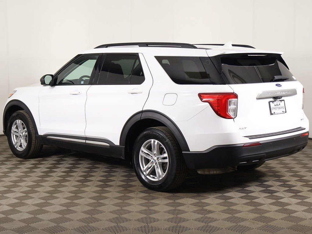 Used 2020 Ford Explorer XLT w/ Comfort Package image 9