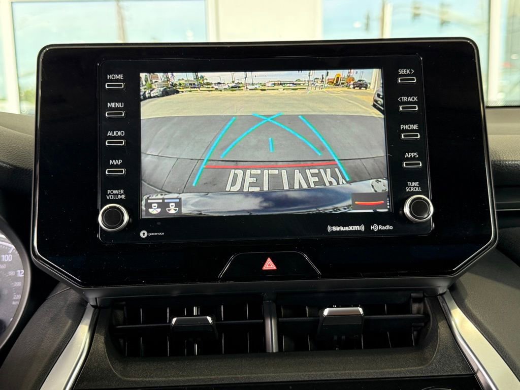 Certified 2021 Toyota Venza LE image 30