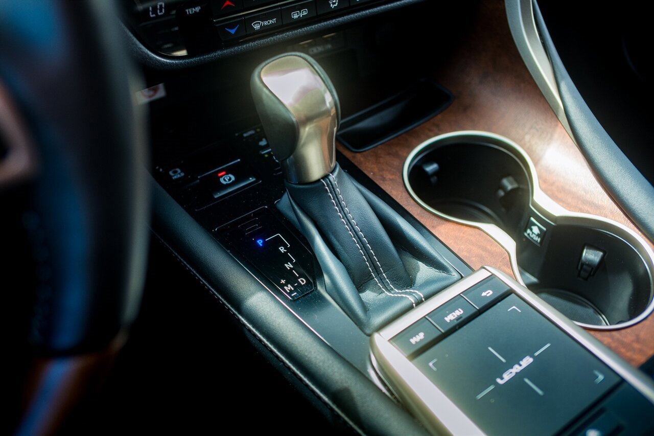 Used 2022 Lexus RX 350L FWD w/ Premium Package image 21