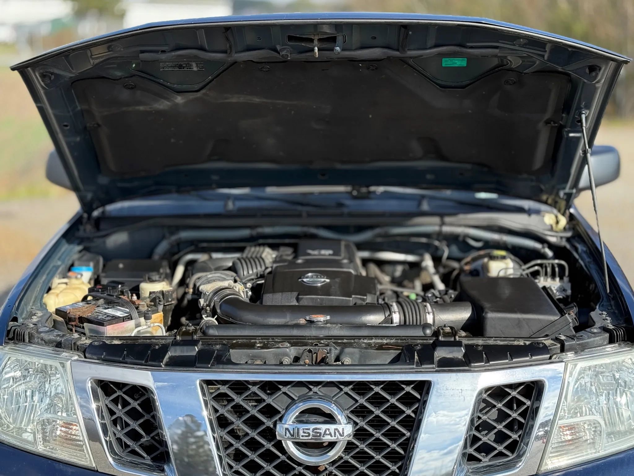 Used 2011 Nissan Frontier SV image 22