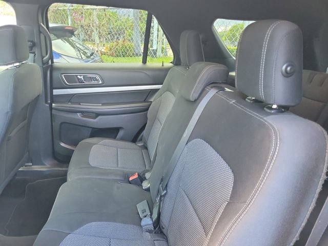 Used 2017 Ford Explorer XLT FWD image 11