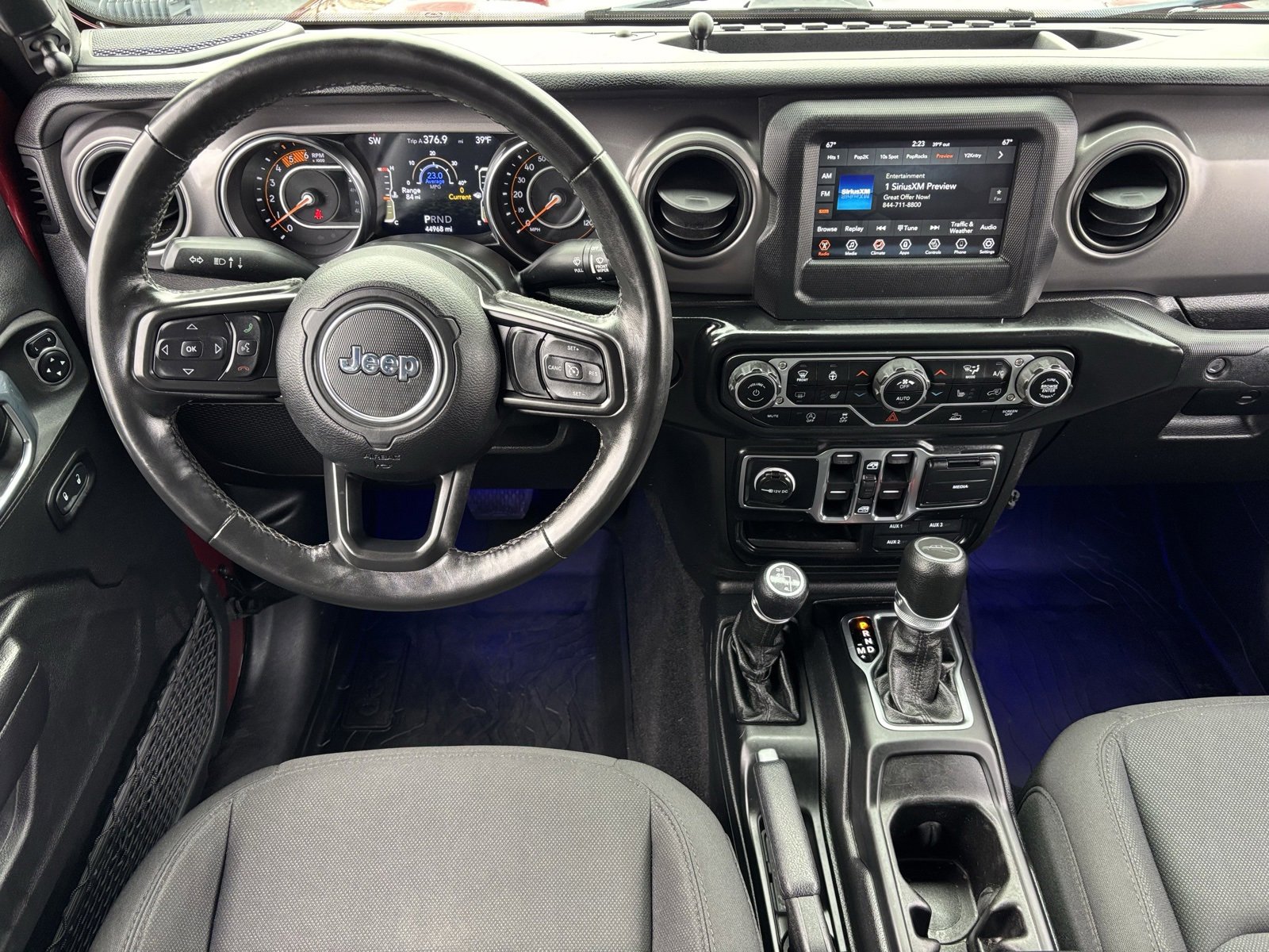 Used 2021 Jeep Gladiator Willys image 3