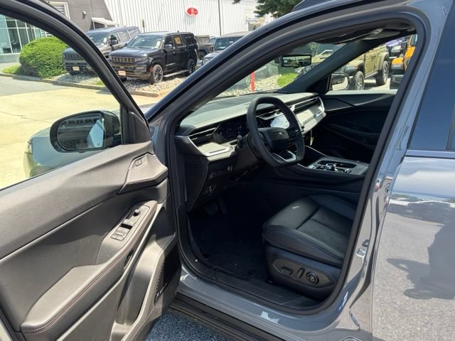 New 2026 Jeep Cherokee Overland w/ Advanced Pro Tech Group AWD/4WD image 13