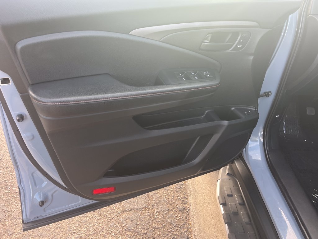 Used 2023 Honda Passport TrailSport image 18