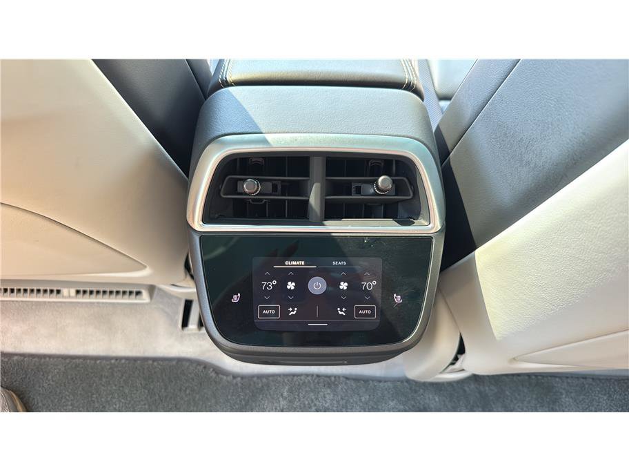 Used 2023 Lucid Air Touring AWD/4WD image 19