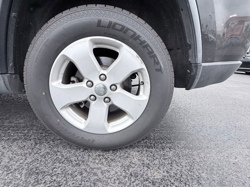 Used 2012 Jeep Grand Cherokee Laredo image 22