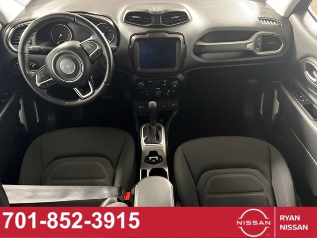 Used 2022 Jeep Renegade Latitude w/ Convenience Group image 2