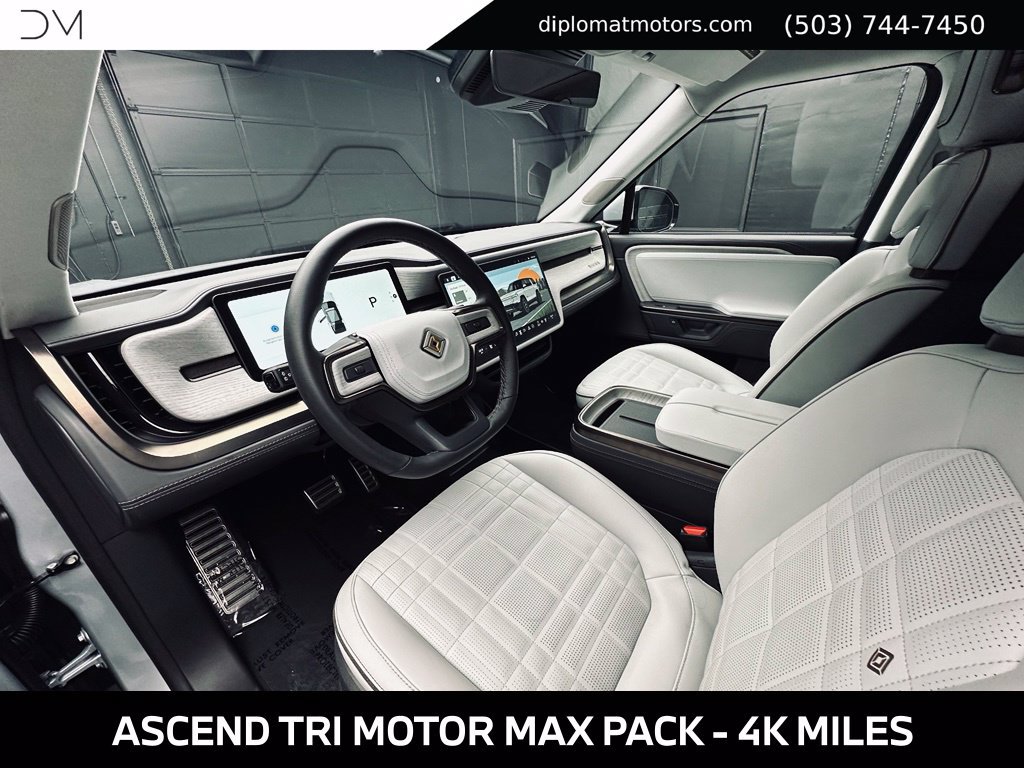 Used 2025 Rivian R1S Premium Dual AWD/4WD image 18
