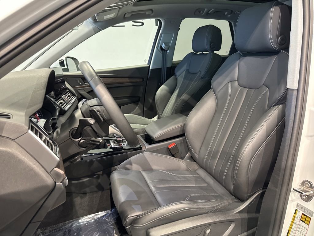 Used 2024 Audi Q5 2.0T Premium image 11