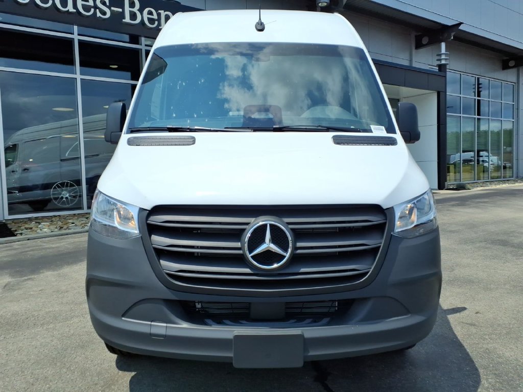 New 2026 Mercedes-Benz Sprinter 2500 image 9