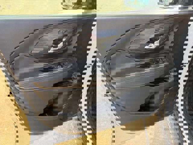 Used 2022 GMC Terrain SLT image 11