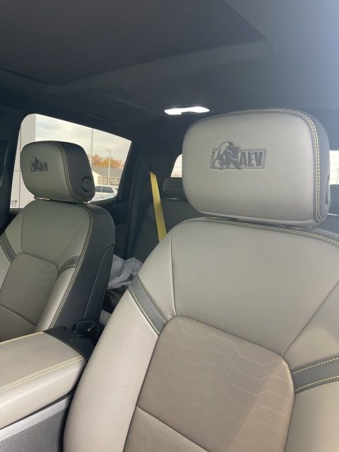 Used 2024 Chevrolet Colorado ZR2 w/ ZR2 Bison Edition image 16