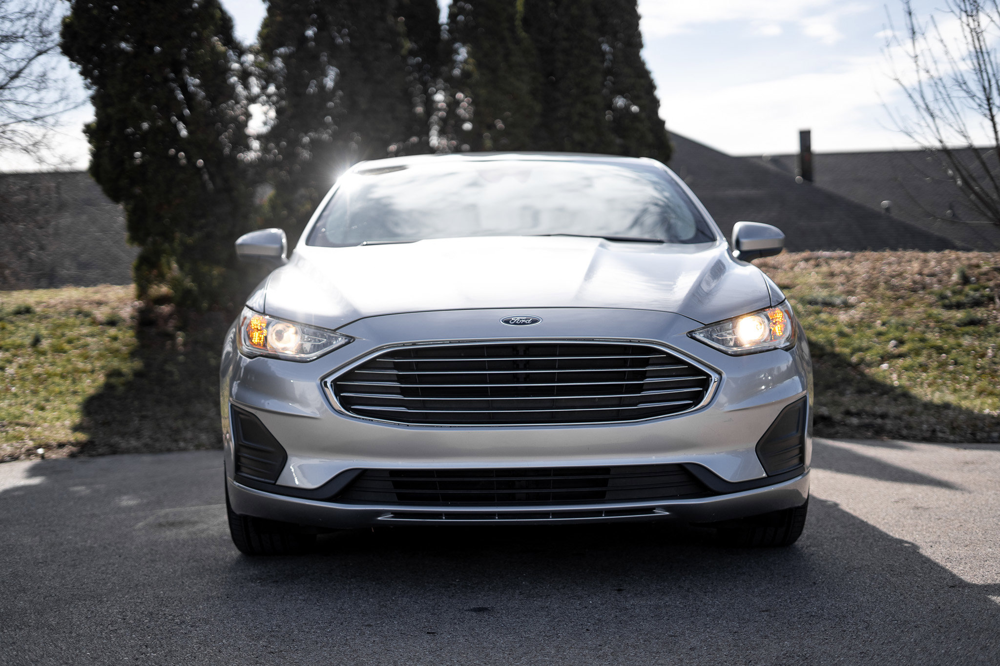 Used 2020 Ford Fusion SE image 2