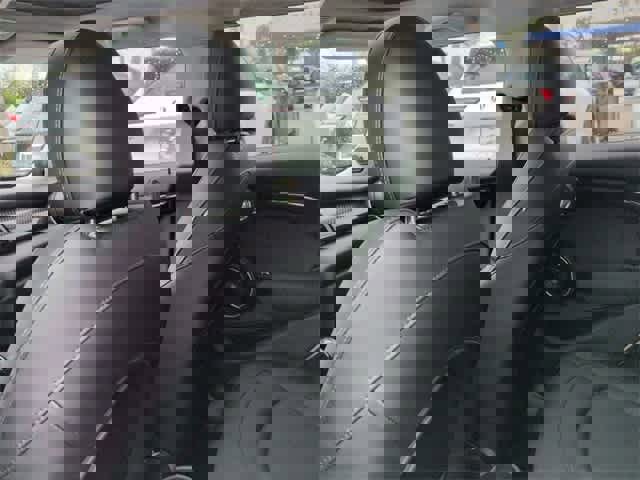 Used 2015 MINI Cooper S image 19