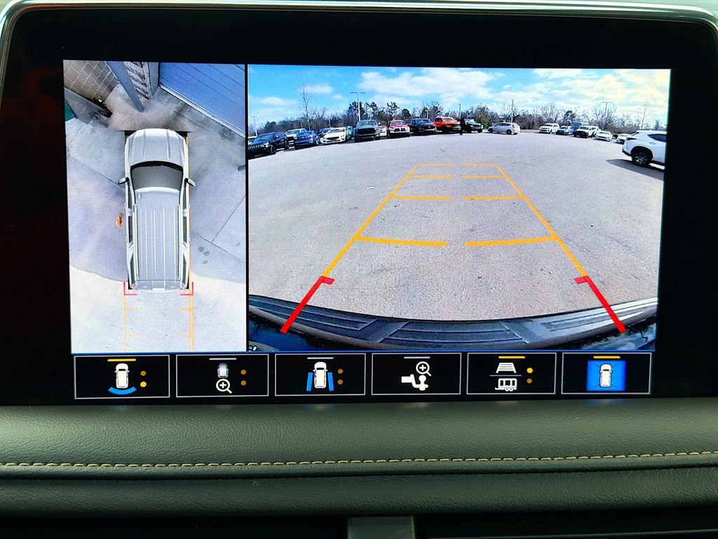 Used 2021 GMC Yukon AT4 w/ Technology Package image 39