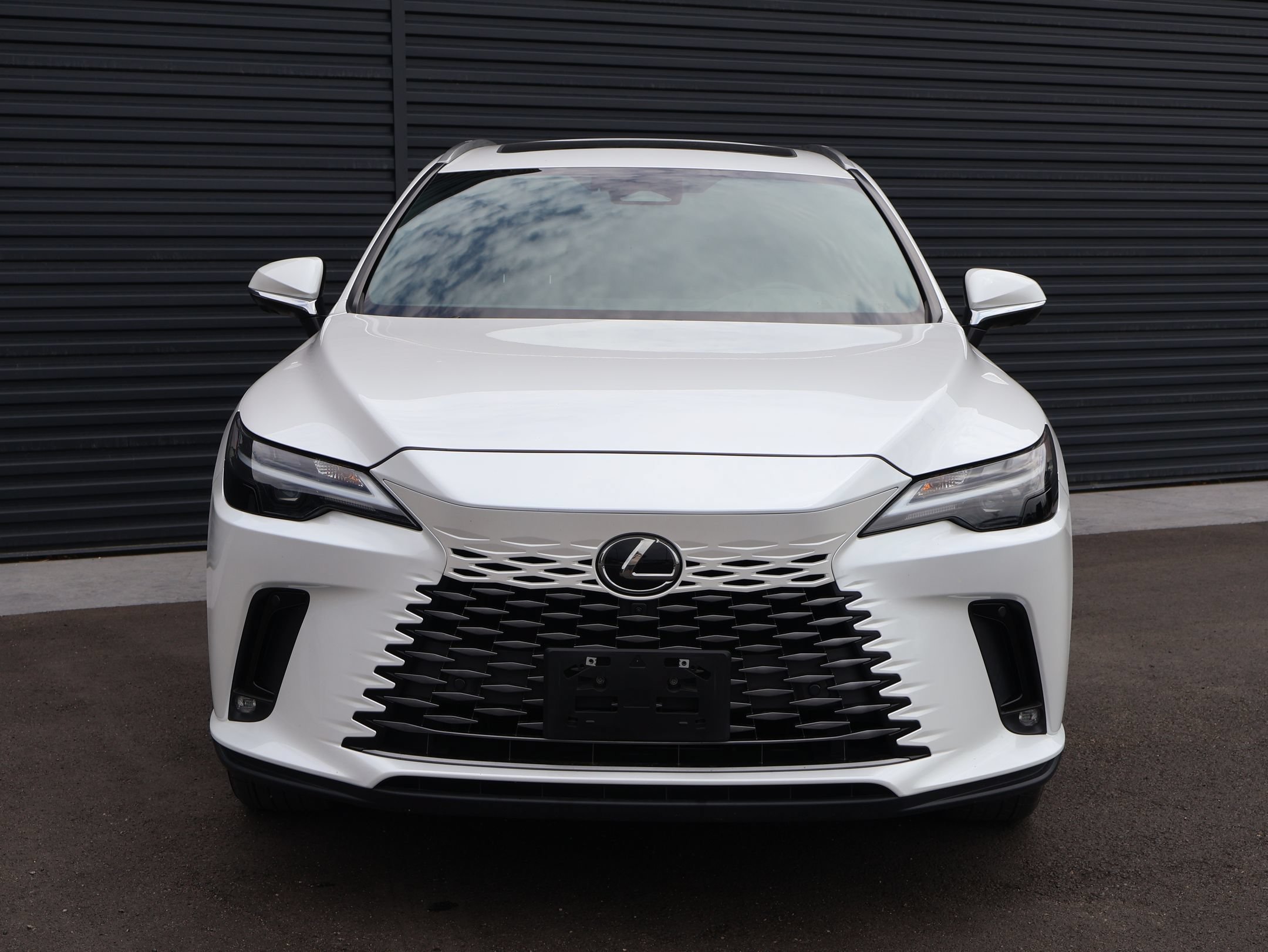 Used 2024 Lexus RX 350 w/ Convenience Package AWD/4WD image 2