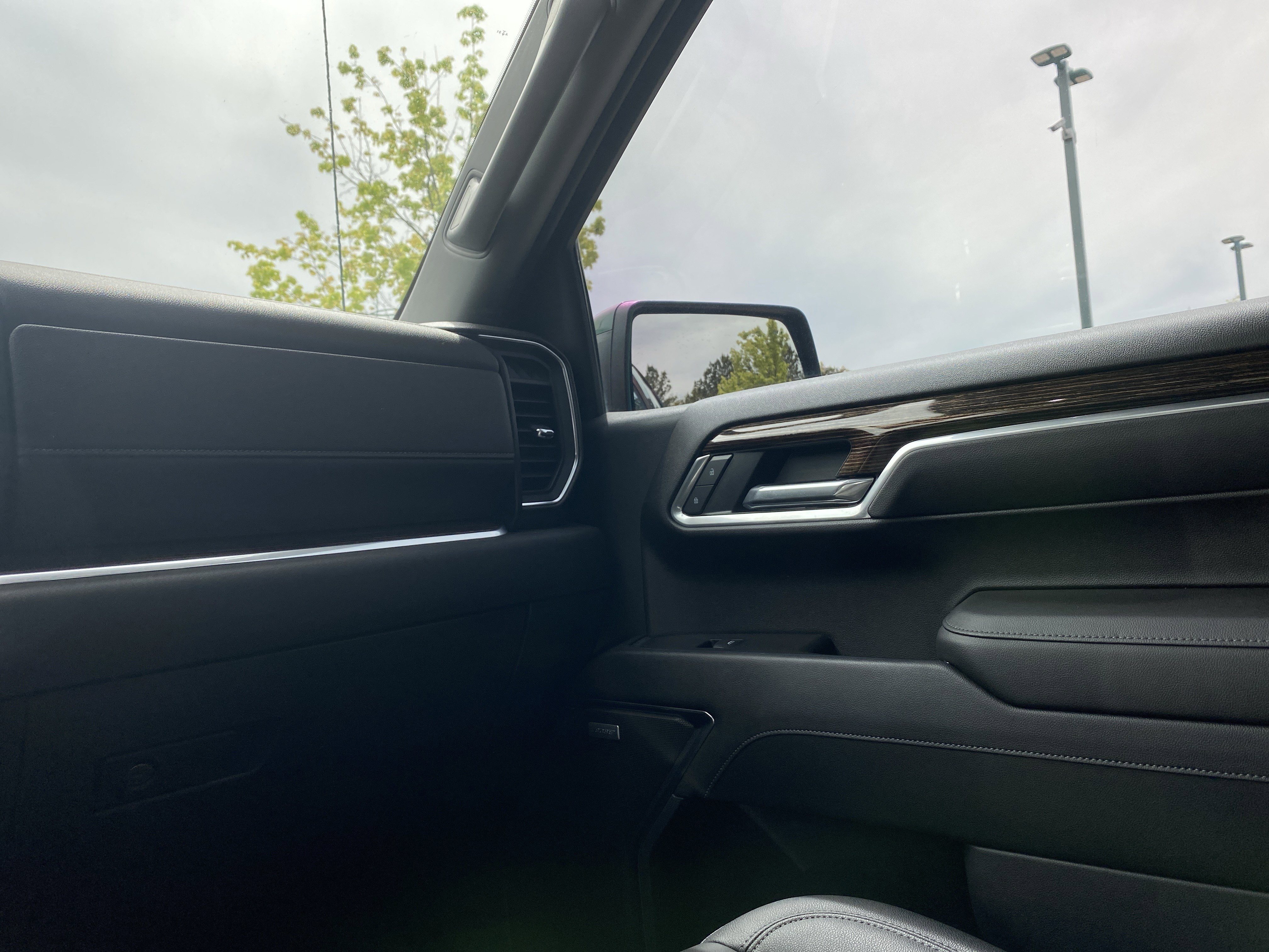 Used 2022 GMC Sierra 1500 Elevation w/ Elevation Premium Package image 29