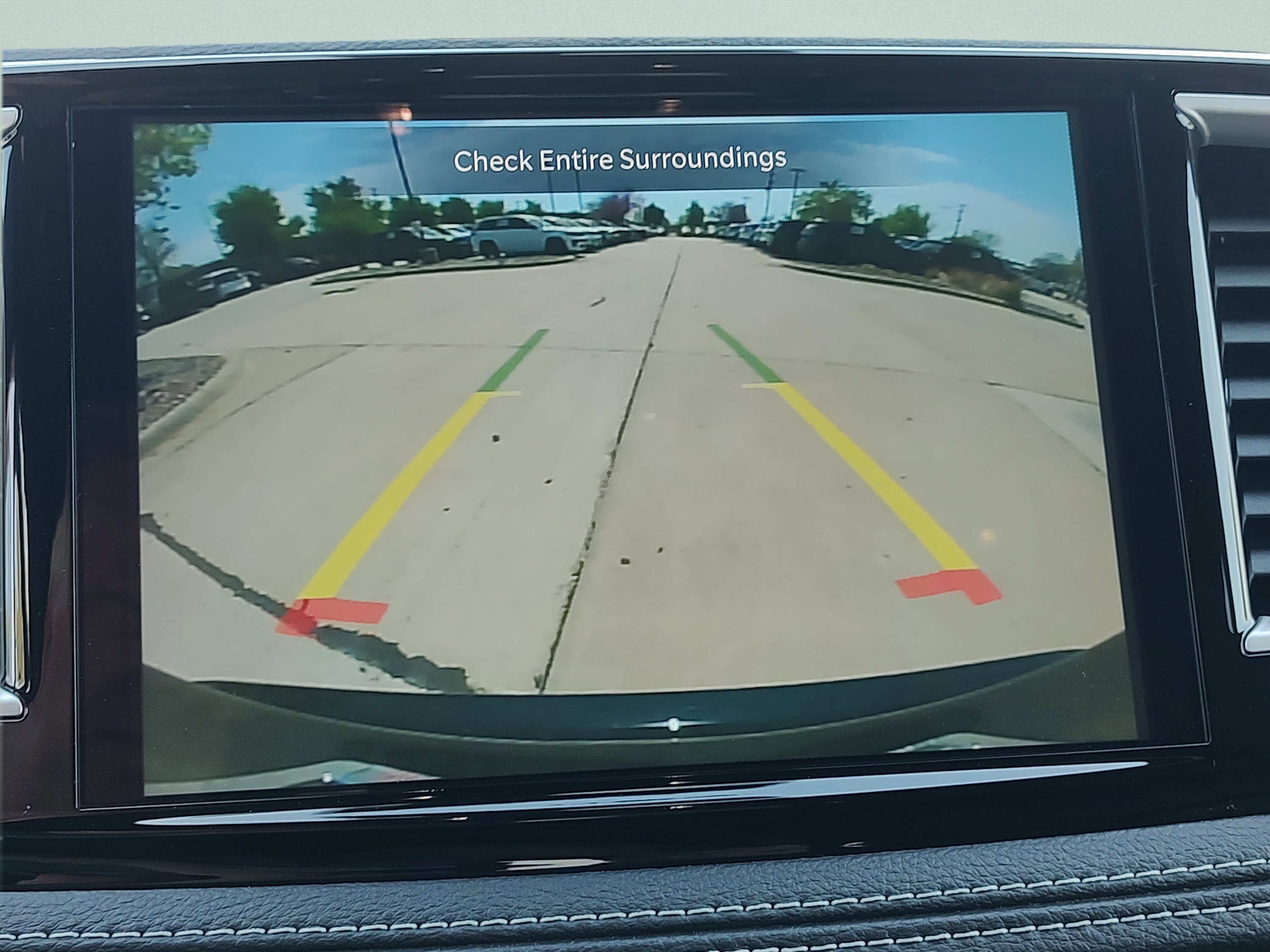 New 2026 Chrysler Pacifica Select w/ S Appearance Package FWD image 16