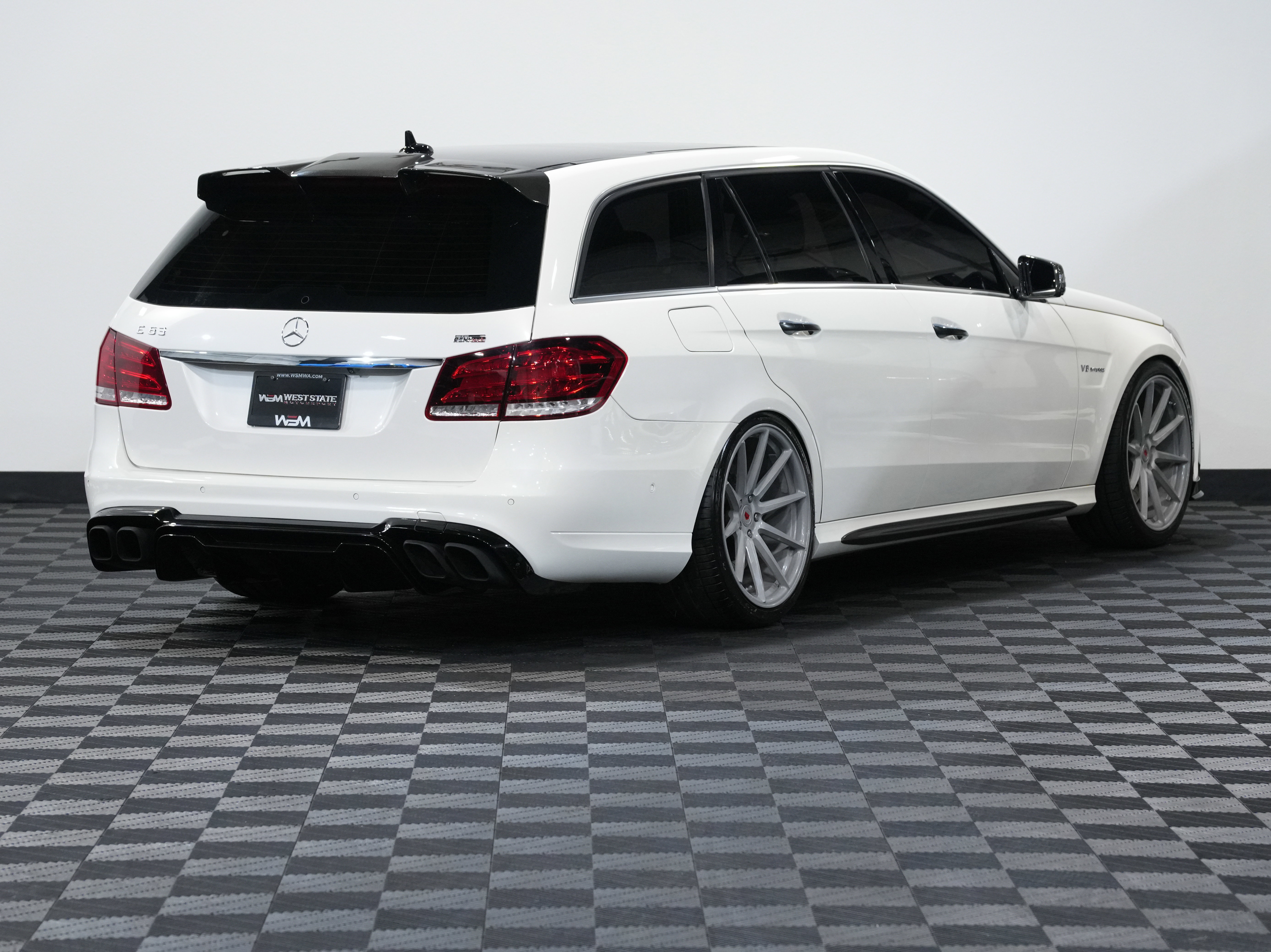 Used 2014 Mercedes-Benz E 63 AMG S-Model image 6