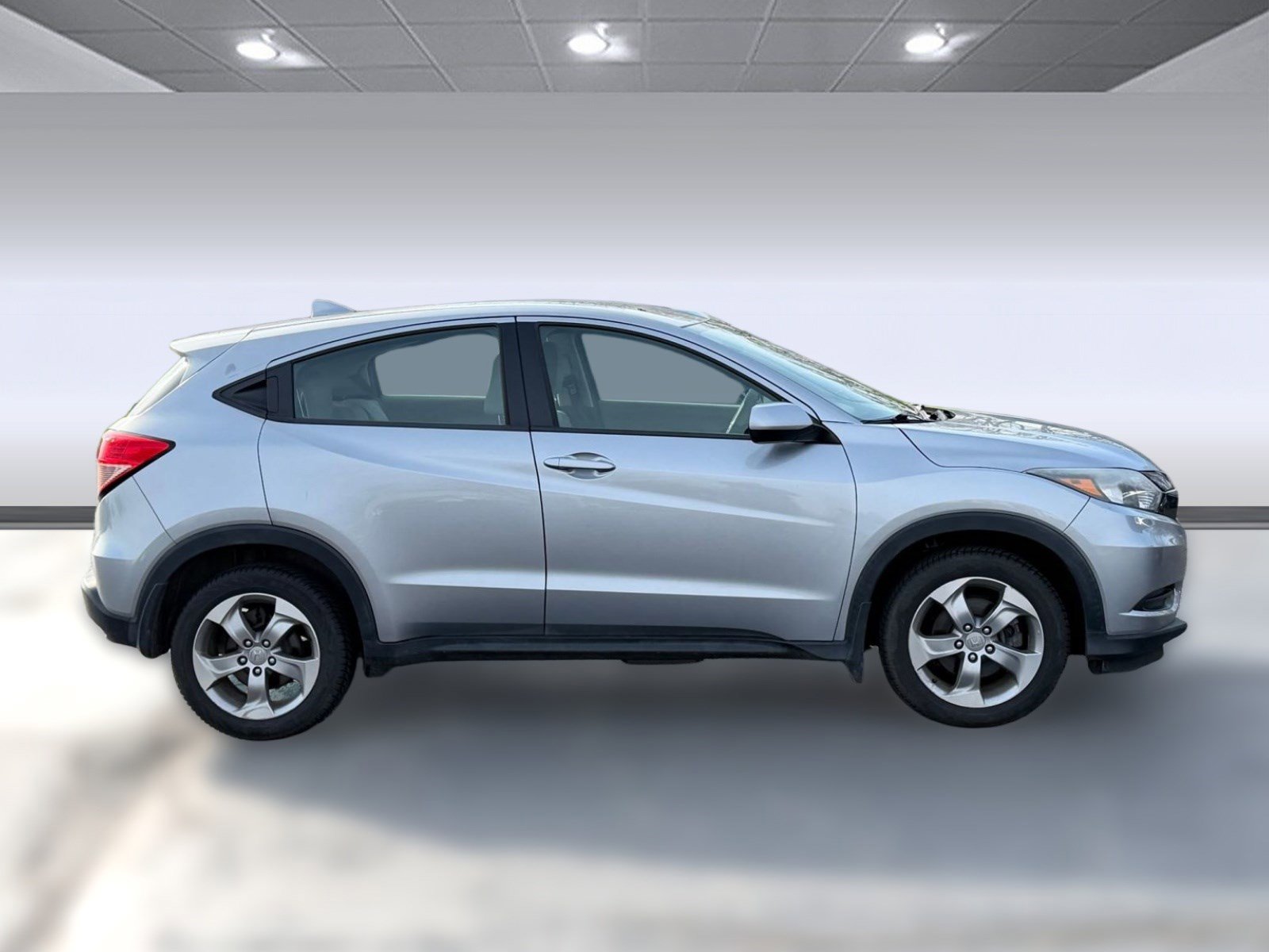 Used 2018 Honda HR-V LX image 6