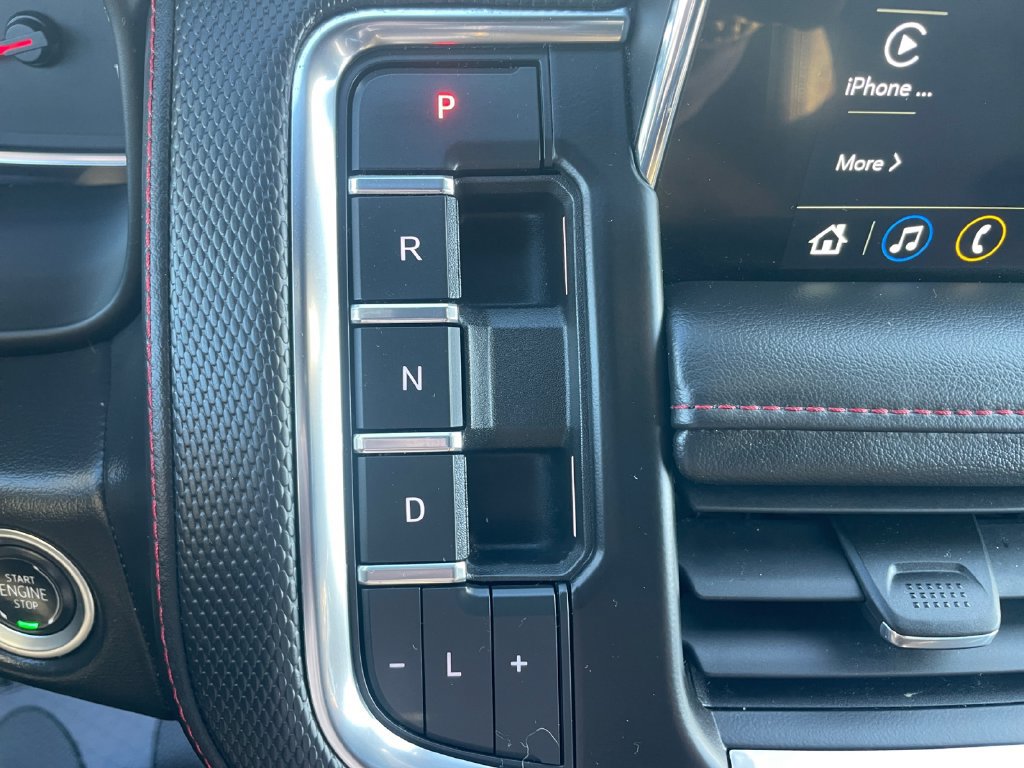Used 2021 Chevrolet Tahoe RST w/ Luxury Package AWD/4WD image 39